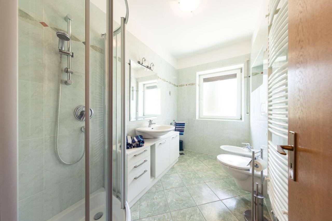 Haus Dorfblick Daire Caldaro Dış mekan fotoğraf