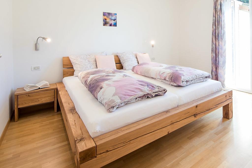 Haus Dorfblick Daire Caldaro Dış mekan fotoğraf